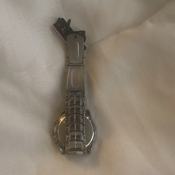 Current Men’s Stainless Steel Quartz Movement Chronometer Design Watch - Picture 3 of 3